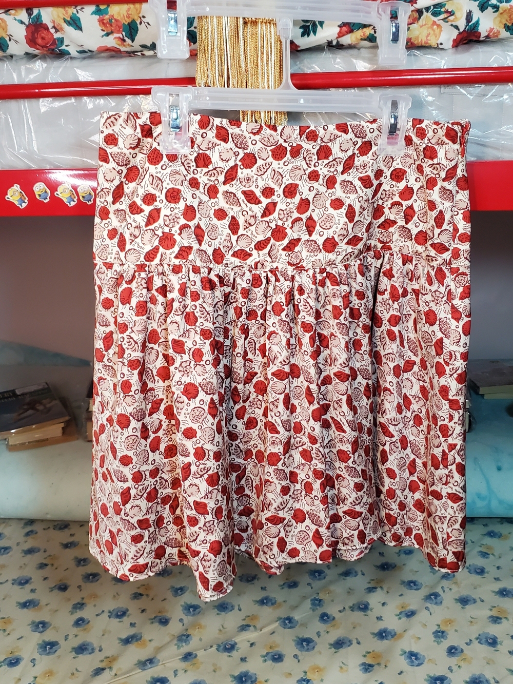 Ann Taylor Red Floral Mini Skirt  Size 0